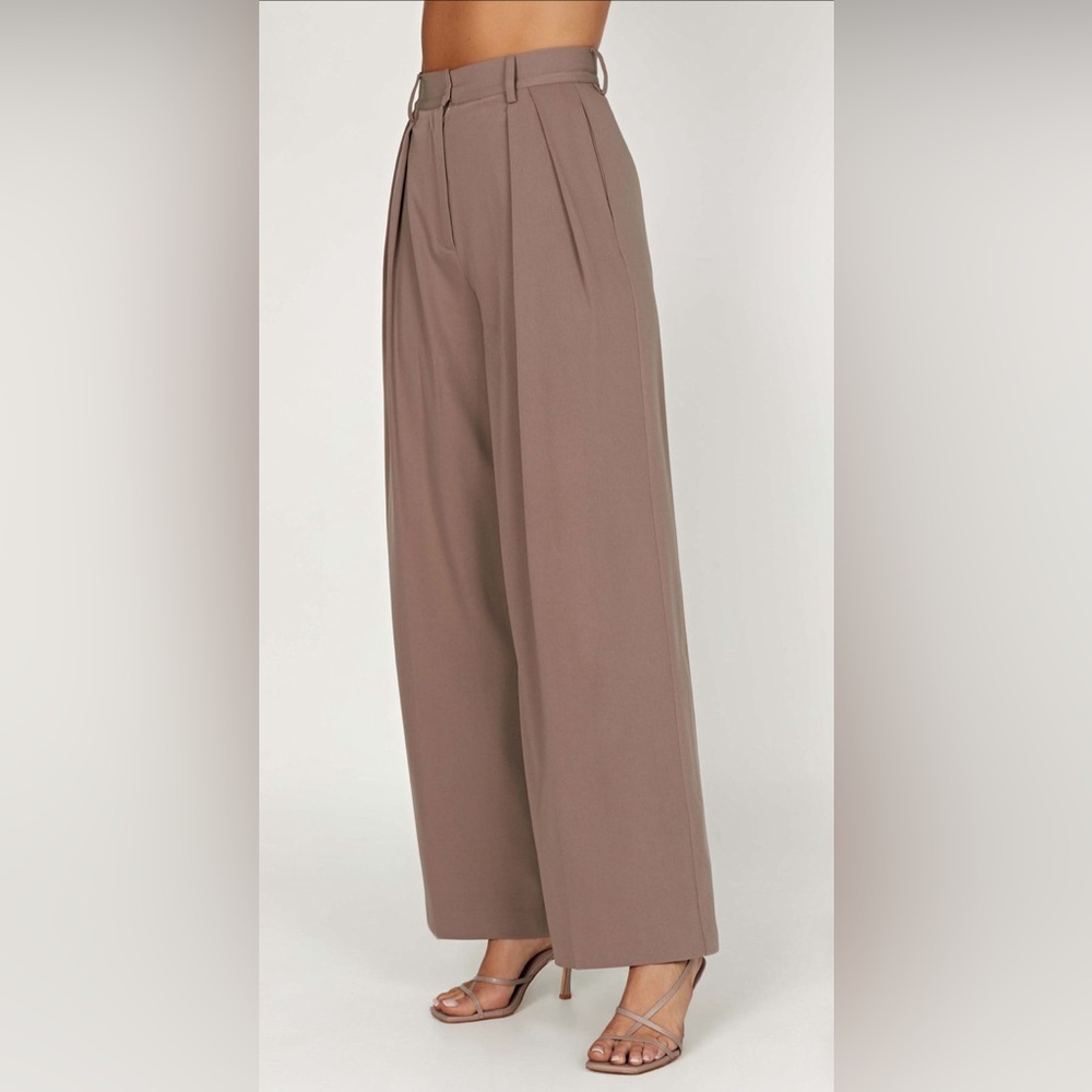 MESHKI - NWT - Size M - Jemima Wide Leg Pants - color « Coco »